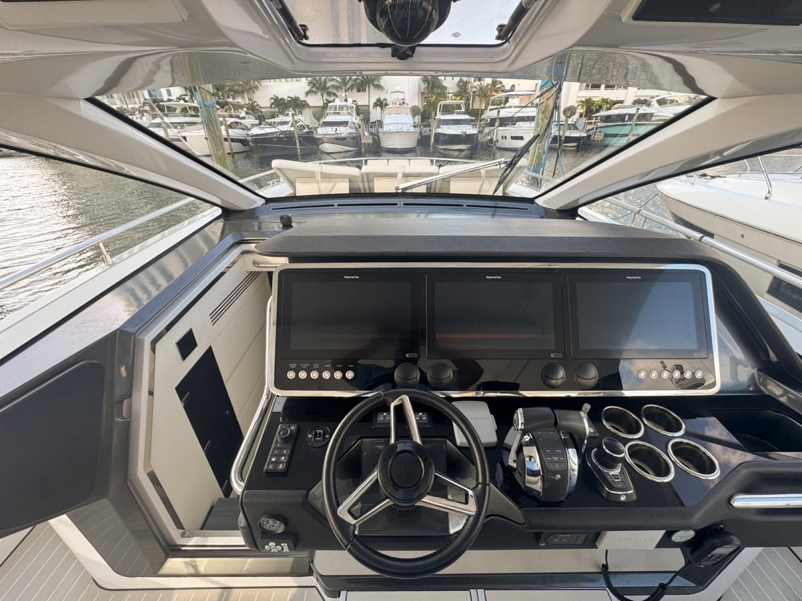 2023 Azimut Verve 47