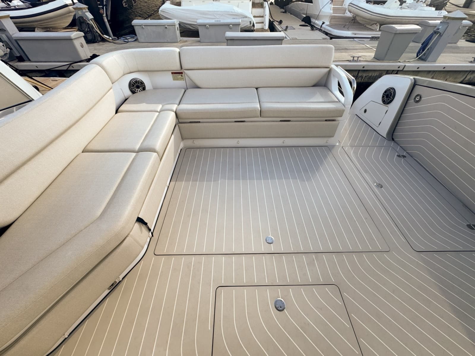 2023 Azimut Verve 47