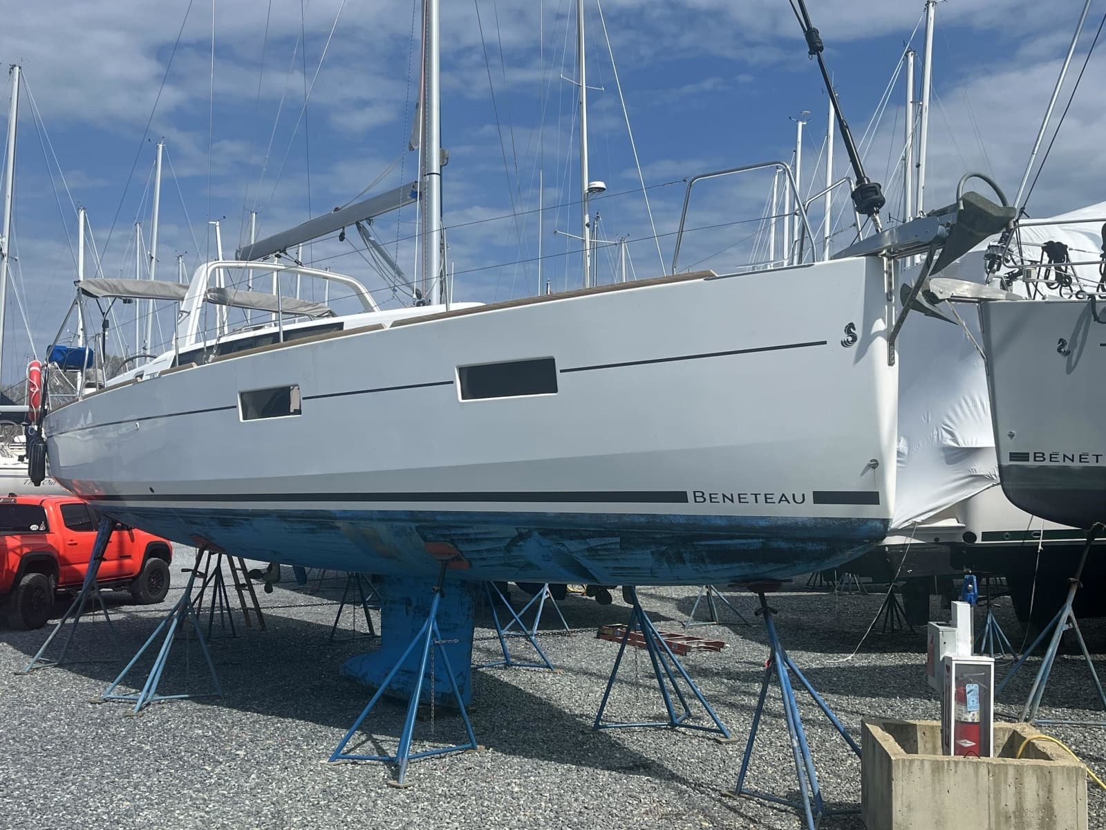 2016 Beneteau 38.1