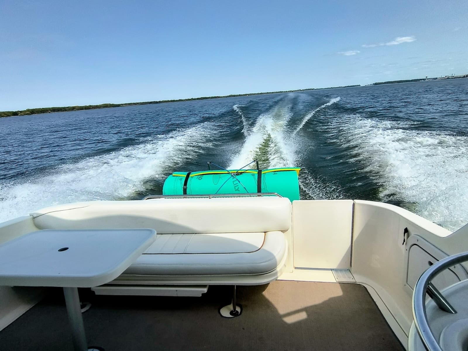 1998 Sea Ray 330 Sundancer