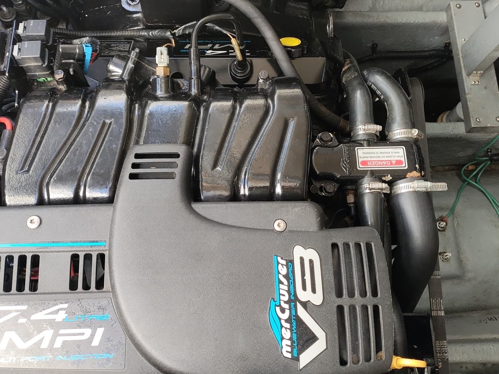 1998 Sea Ray 330 Sundancer