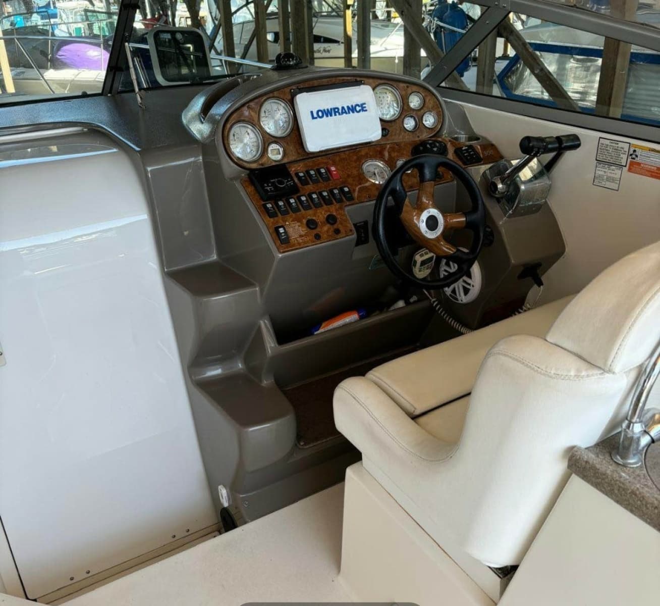 2008 Rinker 300 Express