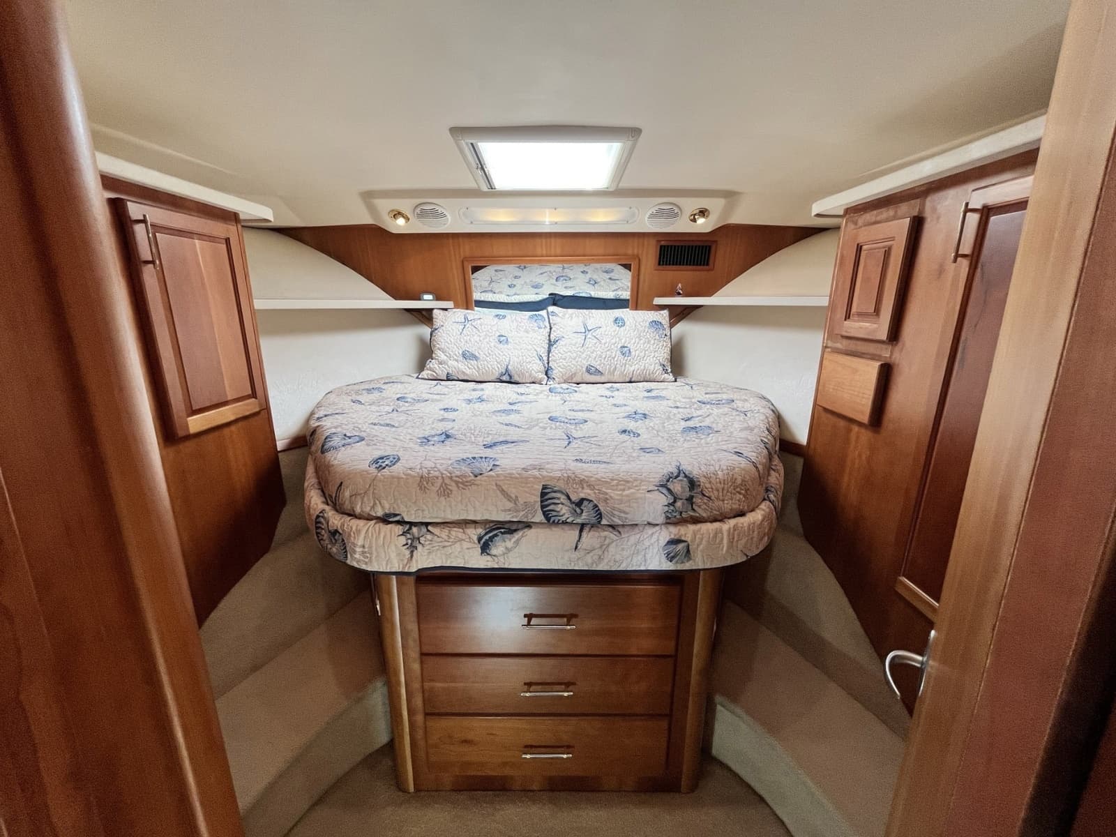 2003 Luhrs 40 Convertible