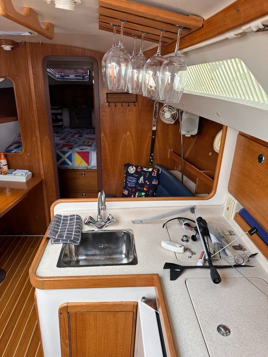 2002 Catalina 310
