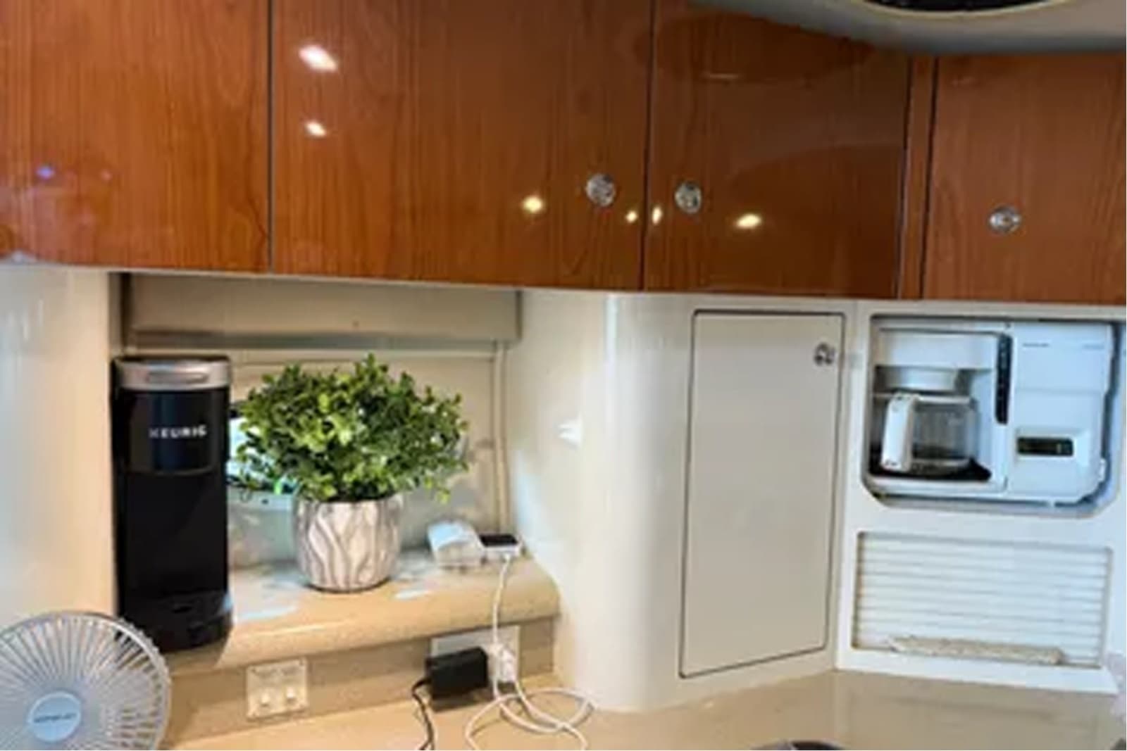 2001 Monterey 322 Cruiser