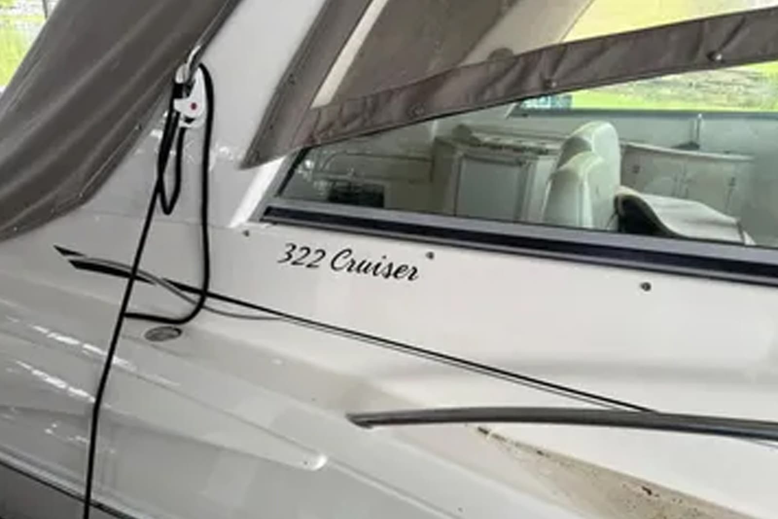 2001 Monterey 322 Cruiser