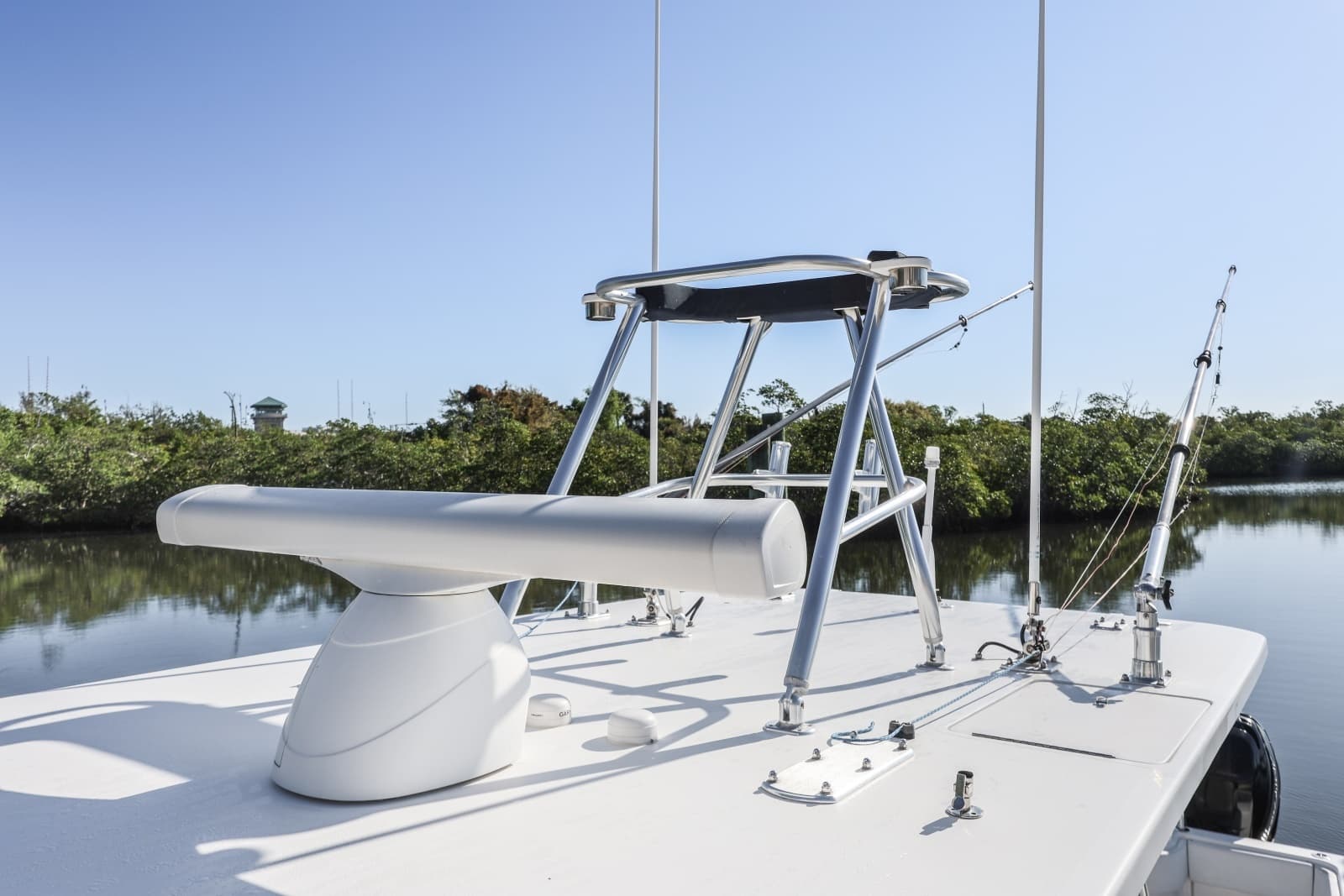 2016 Invincible 39 Open Fisherman