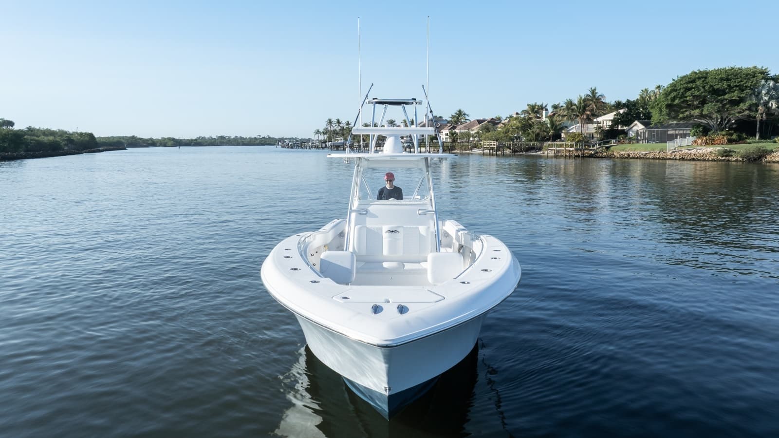 2016 Invincible 39 Open Fisherman