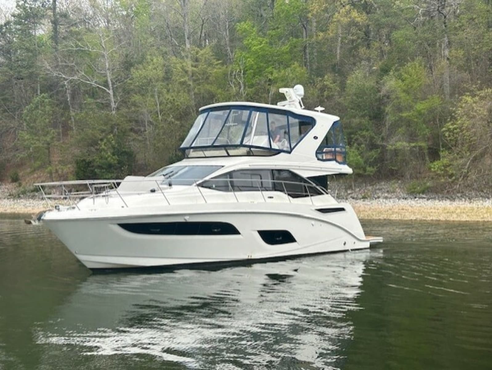 2017 Sea Ray 460 FLY