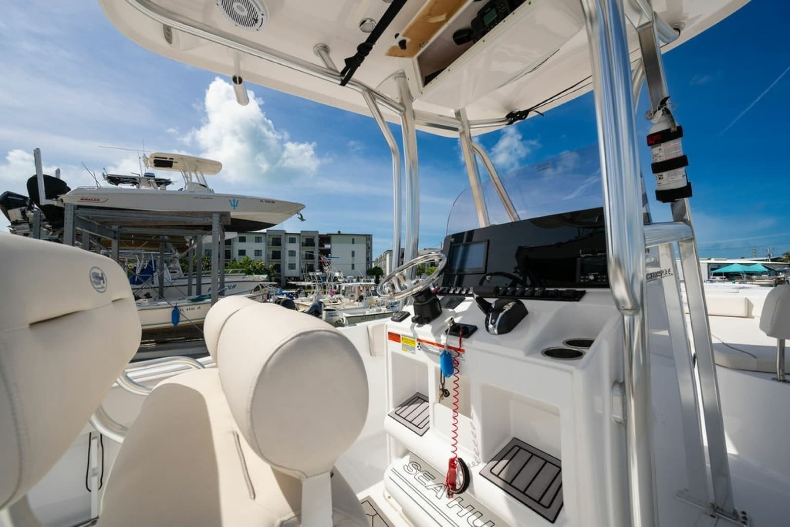 2023 Sea Hunt 234 Ultra