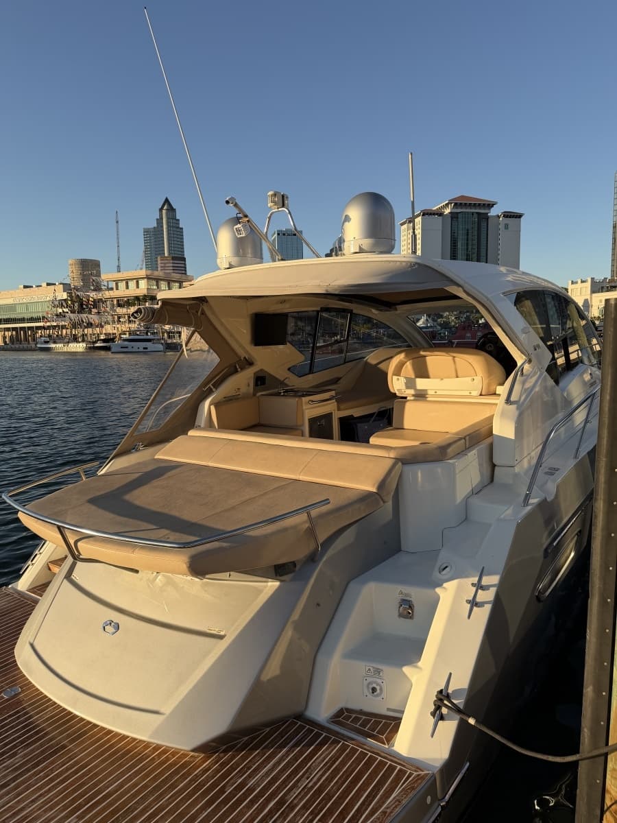 2014 Cranchi M44 HT Hard Top