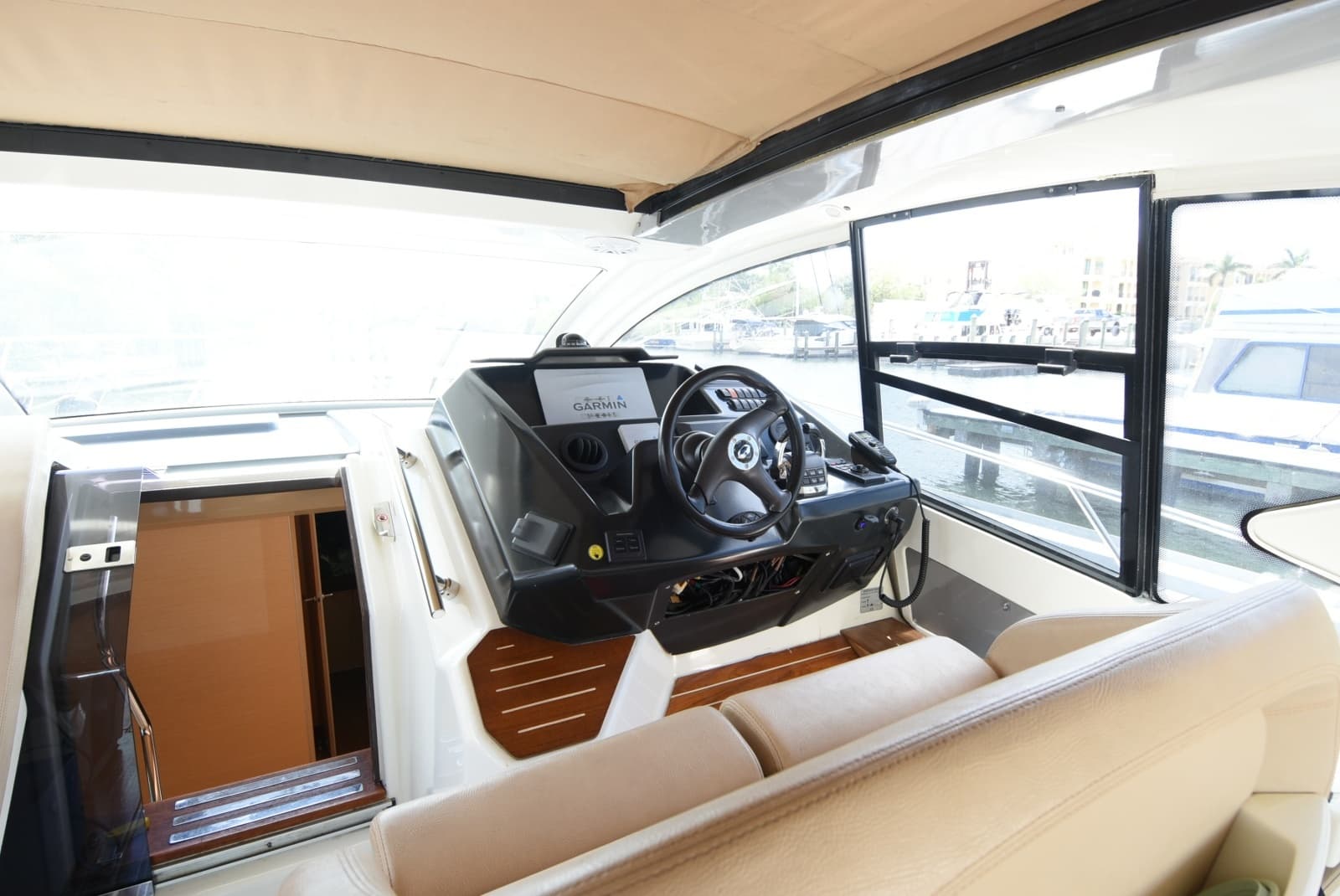 2014 Cranchi M44 HT Hard Top