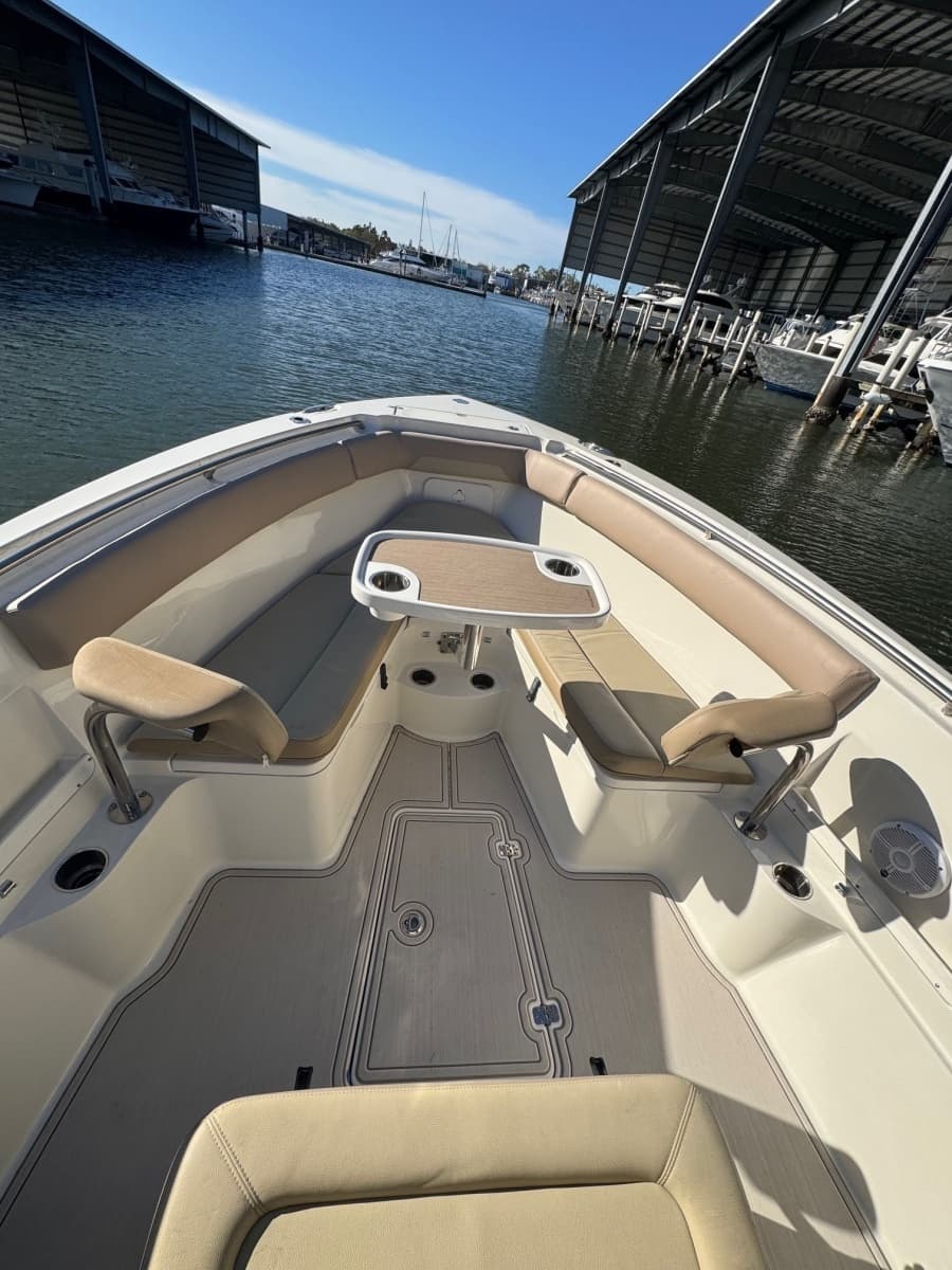 2021 Sailfish 290 CC