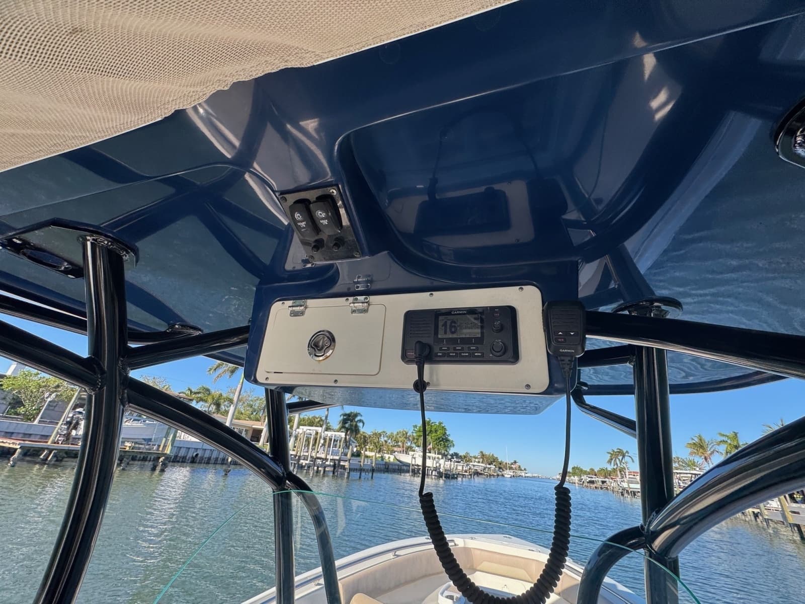 2021 Sailfish 290 CC