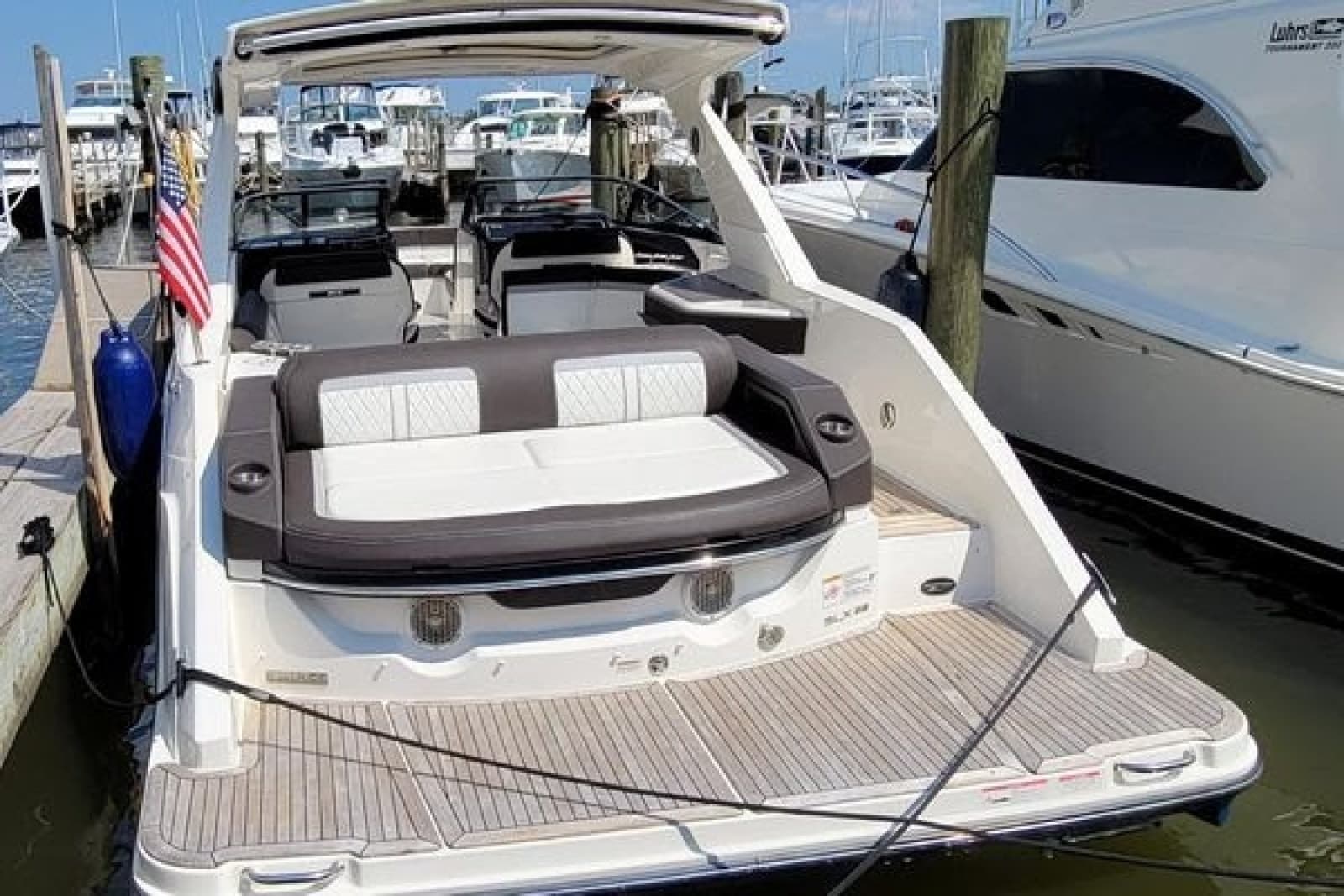 2017 Sea Ray 310 SLX