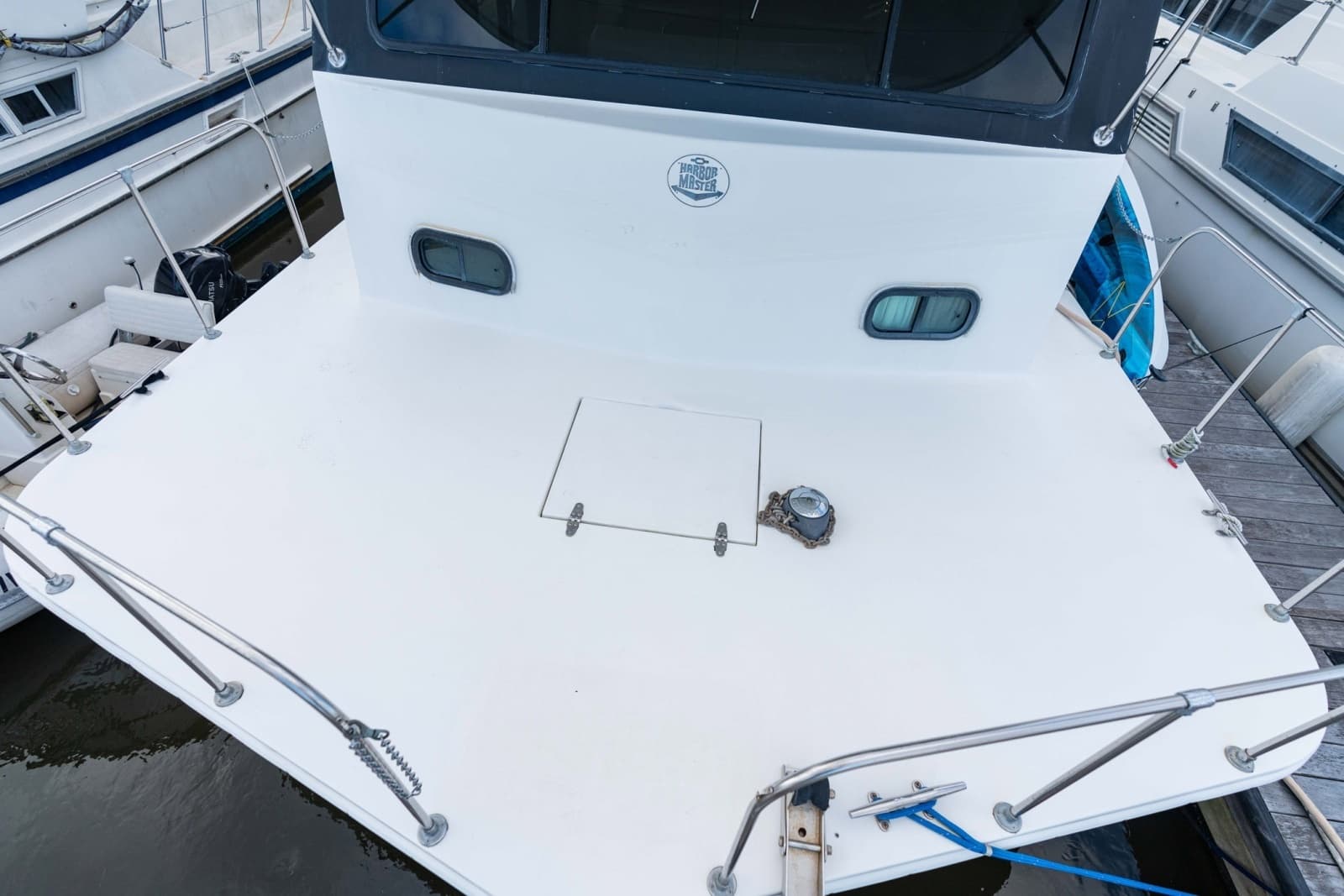2001 Harbor Master 520 Coastal