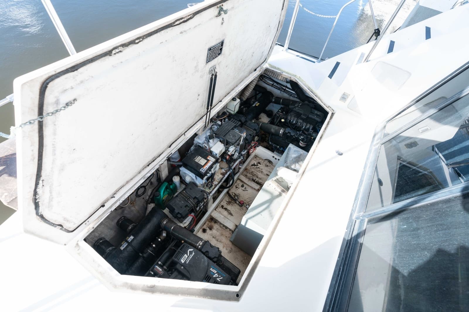 2001 Harbor Master 520 Coastal