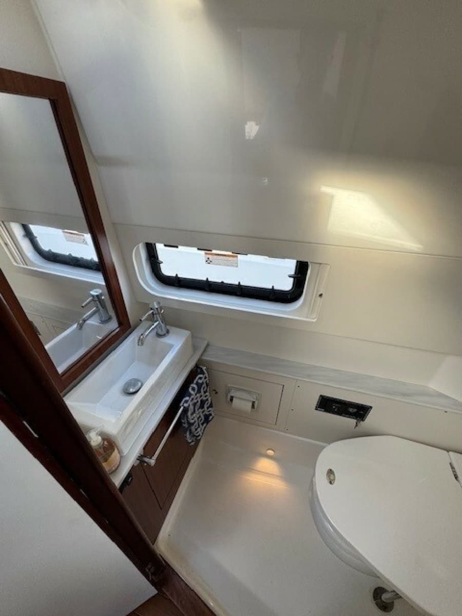 2023 Pursuit S 428 Sport