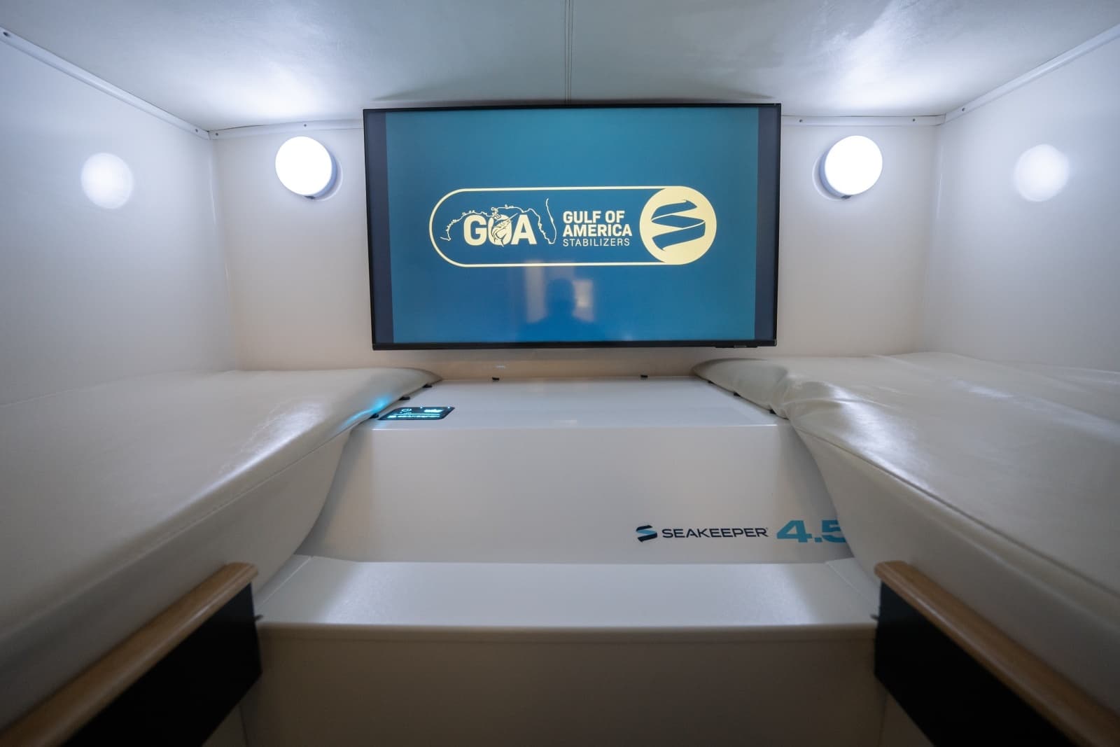 2011 Contender 40 Express