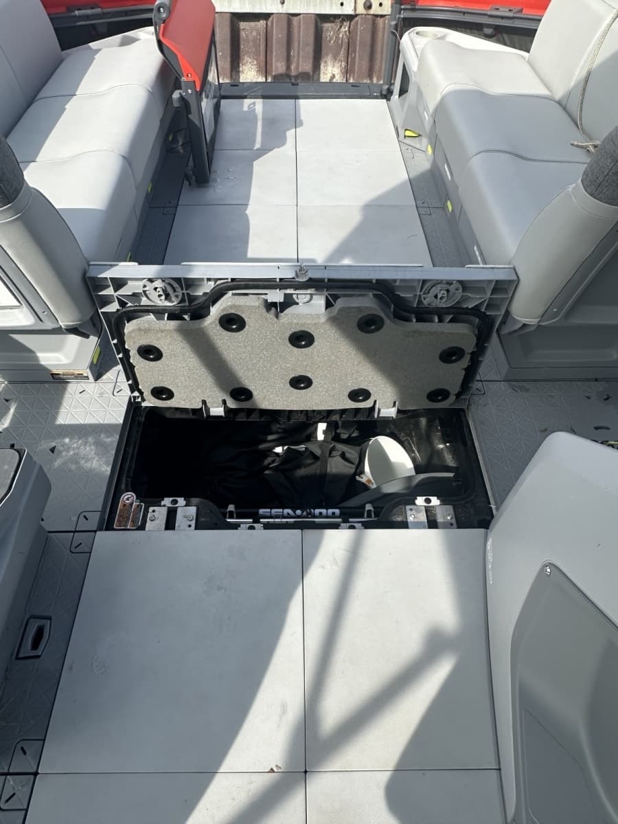 2023 Sea-Doo Switch Cruise 21