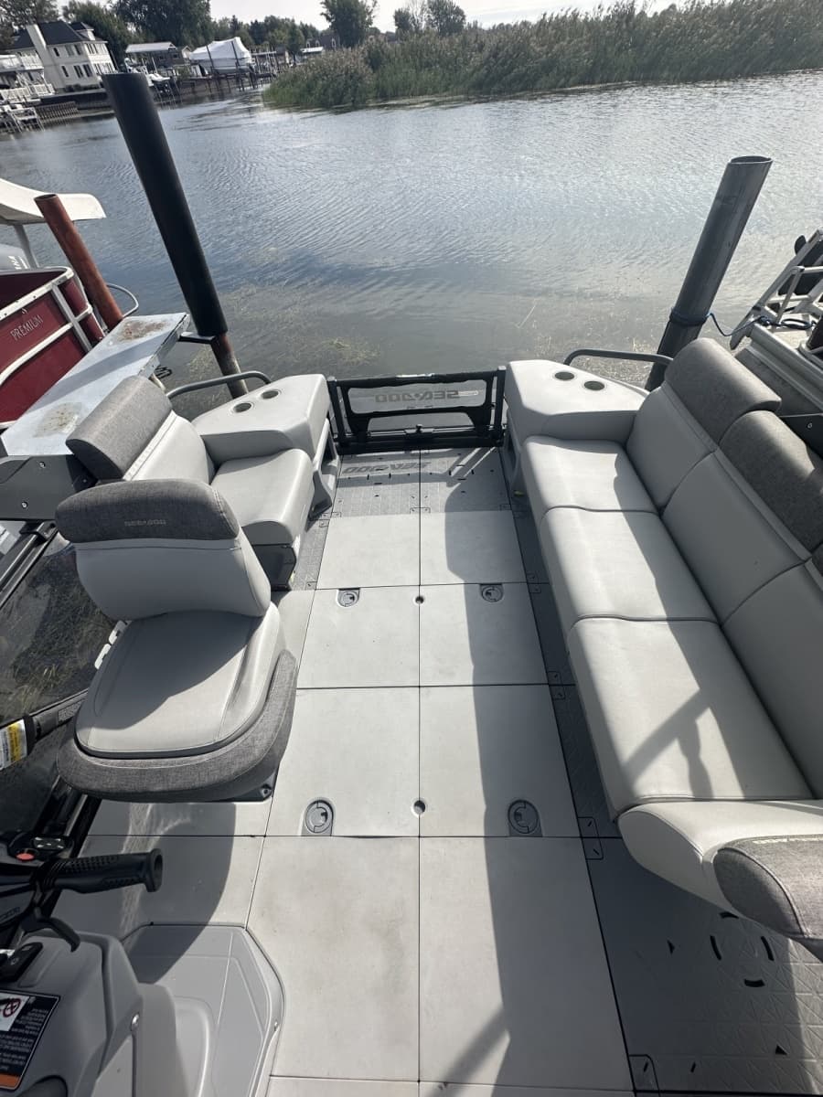 2023 Sea-Doo Switch Cruise 21