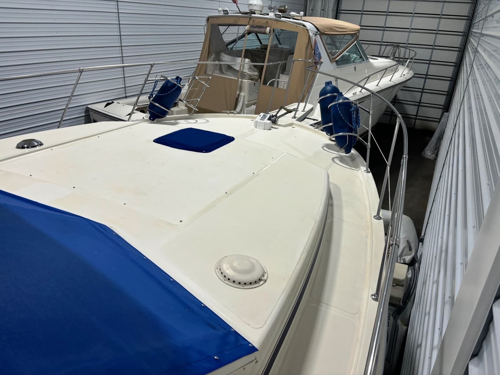1987 Chris-Craft 427 catalina