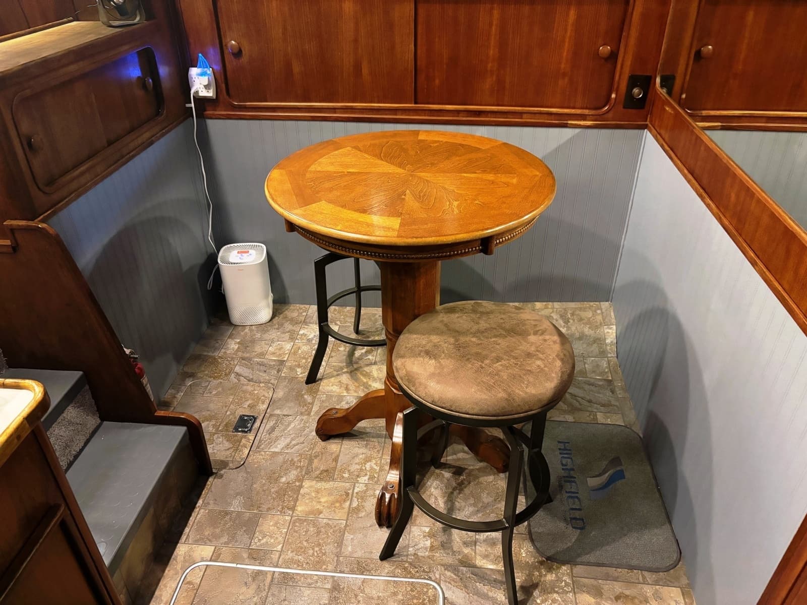 1987 Chris-Craft 427 catalina