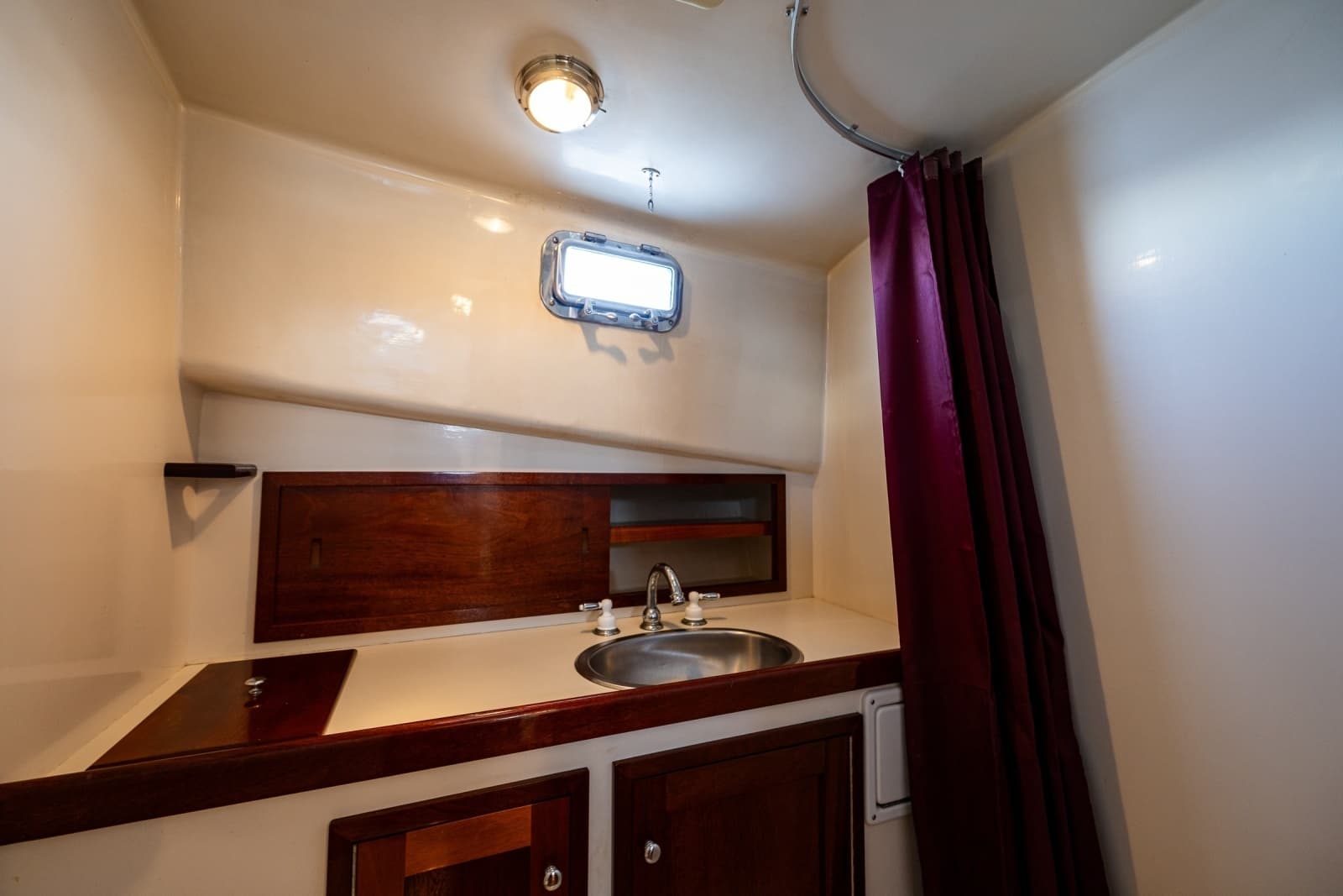 1999 Northern Bay 36