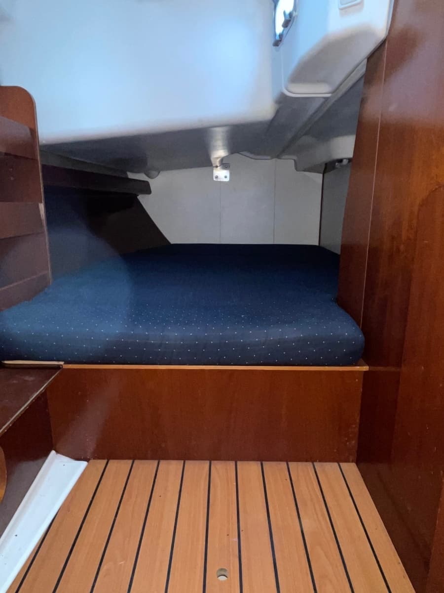 2004 Beneteau 423