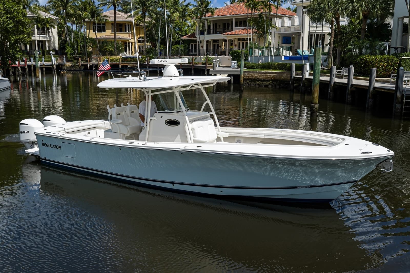 Regulator 31- Sweet Melissa - Exterior profile