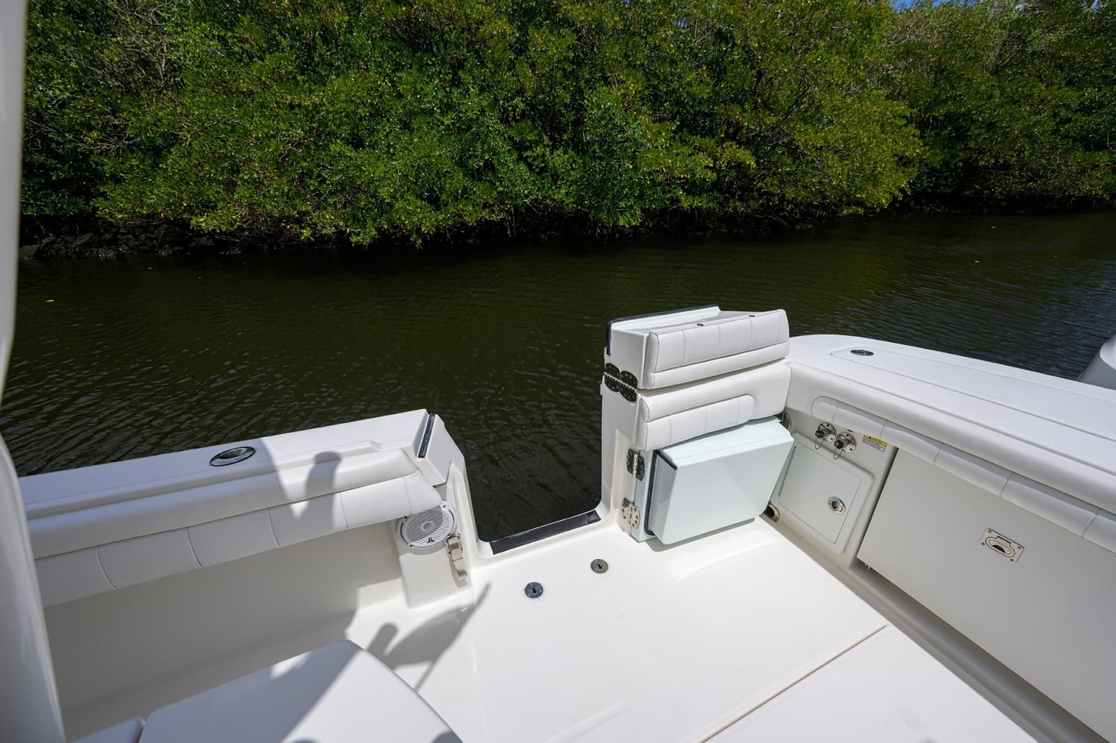 Regulator 31   Sweet Melissa - Cockpit