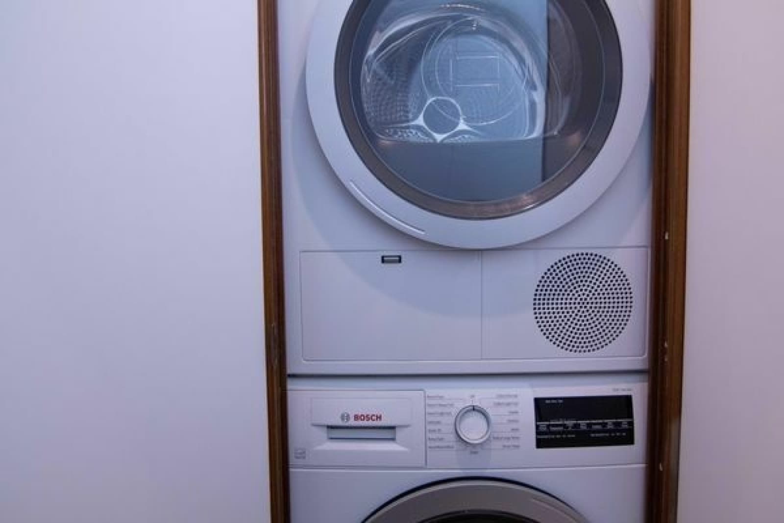 2007 Viking 52 Convertible