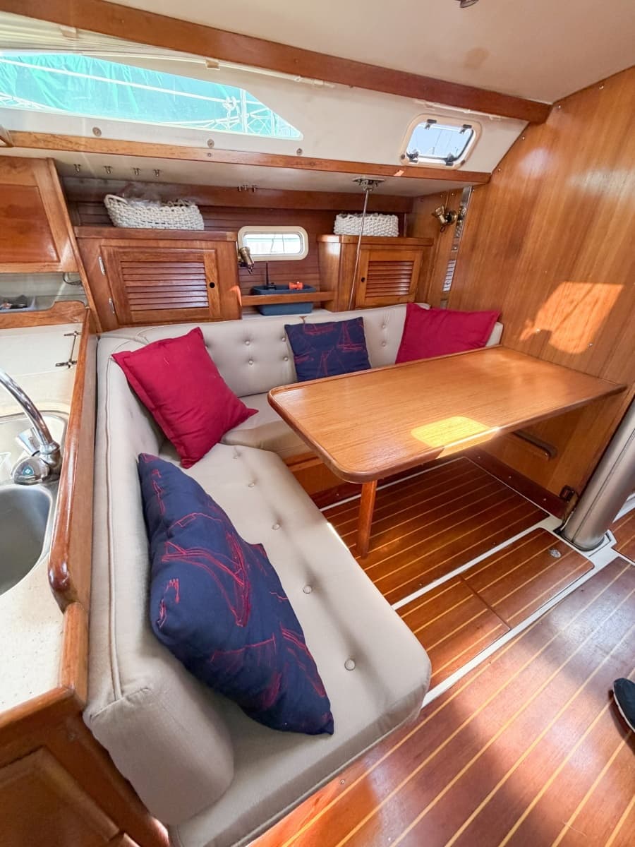 1996 Catalina 36 Mk II