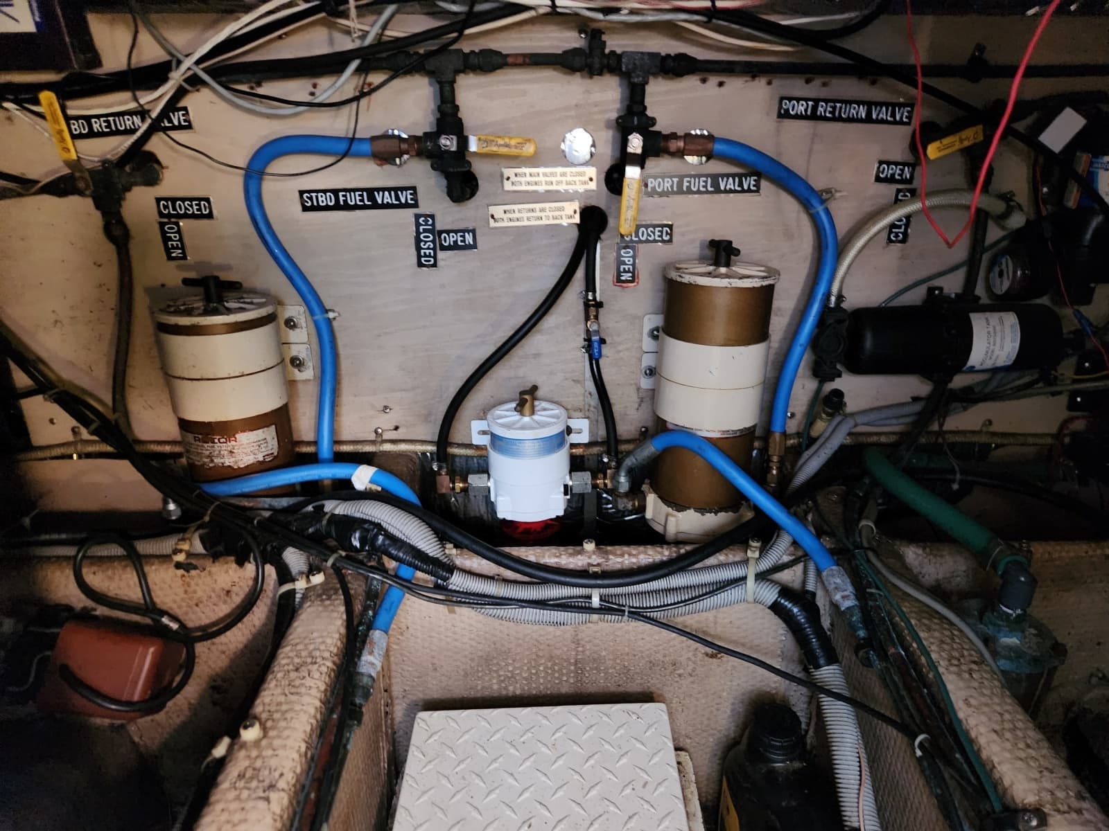 1987 Luhrs Convertible