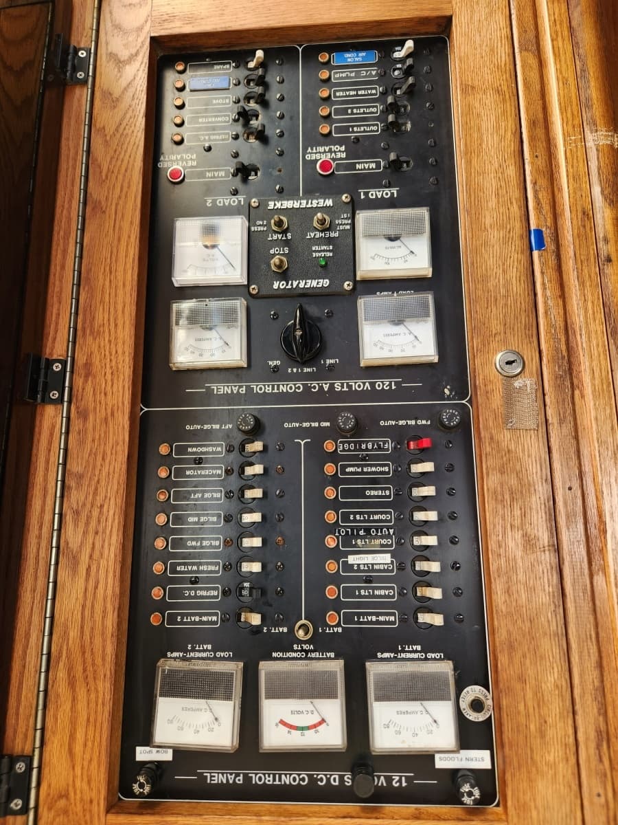 1987 Luhrs Convertible