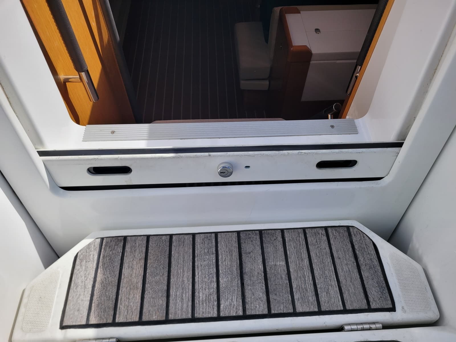 2017 Jeanneau Sun Odyssey 44 DS