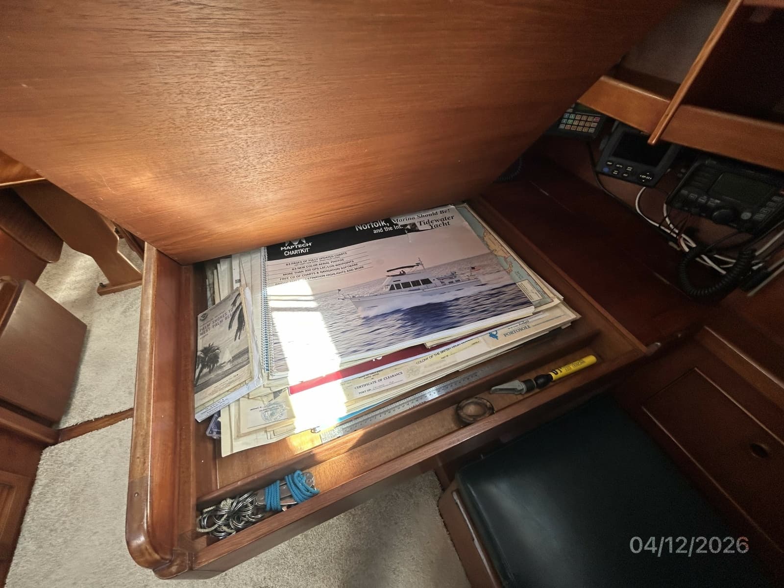 41' Rival nav station desk1