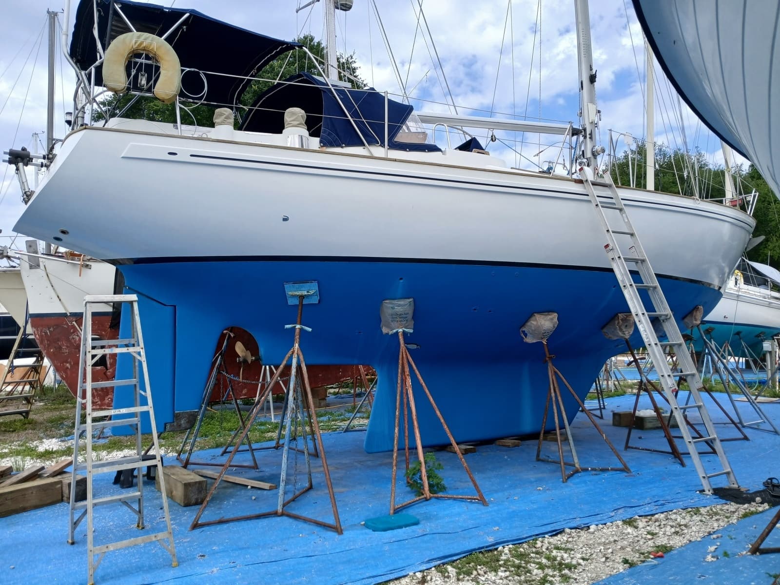 41' Rival hauled out2