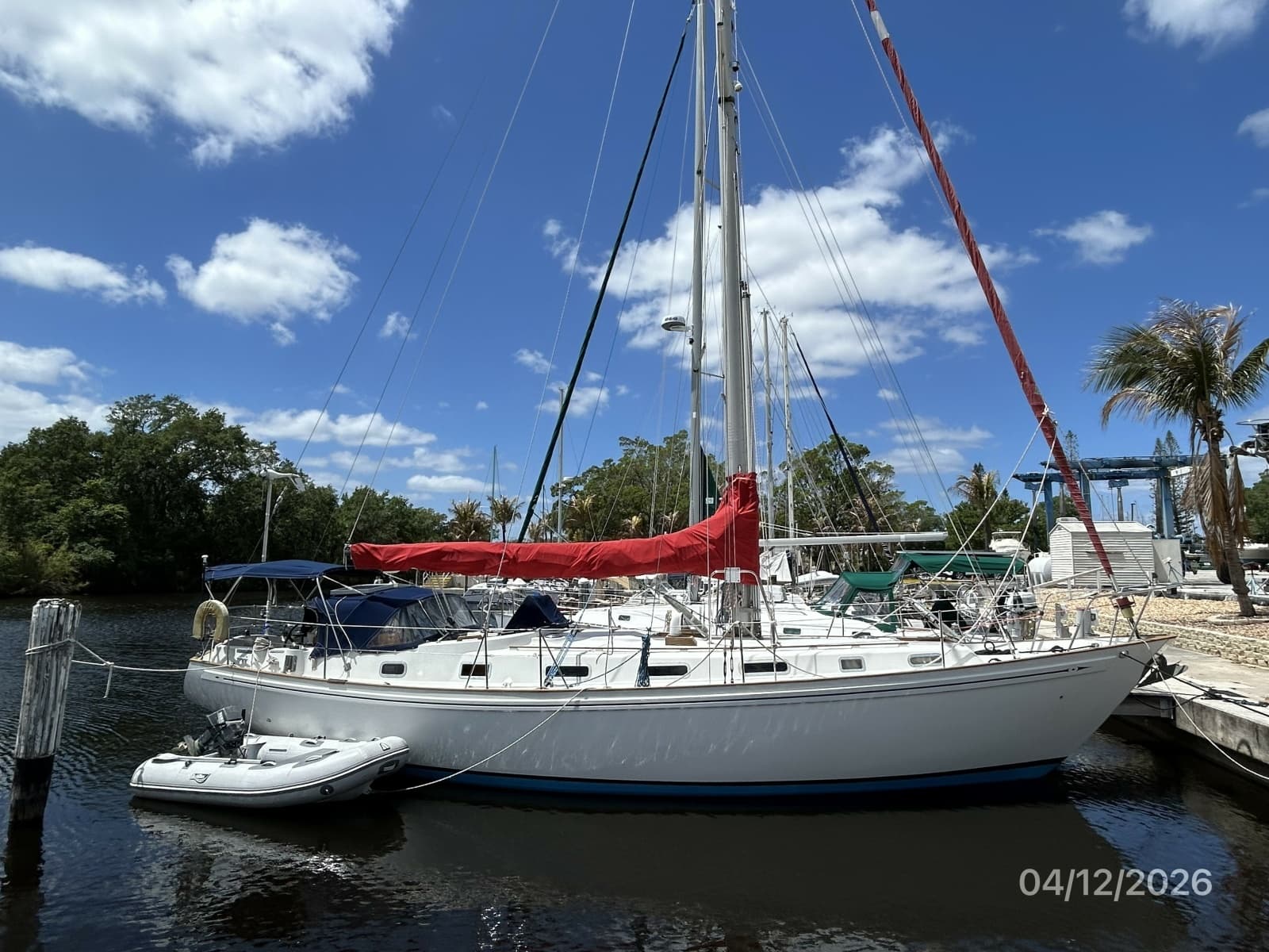 41' Rival starboard profile2