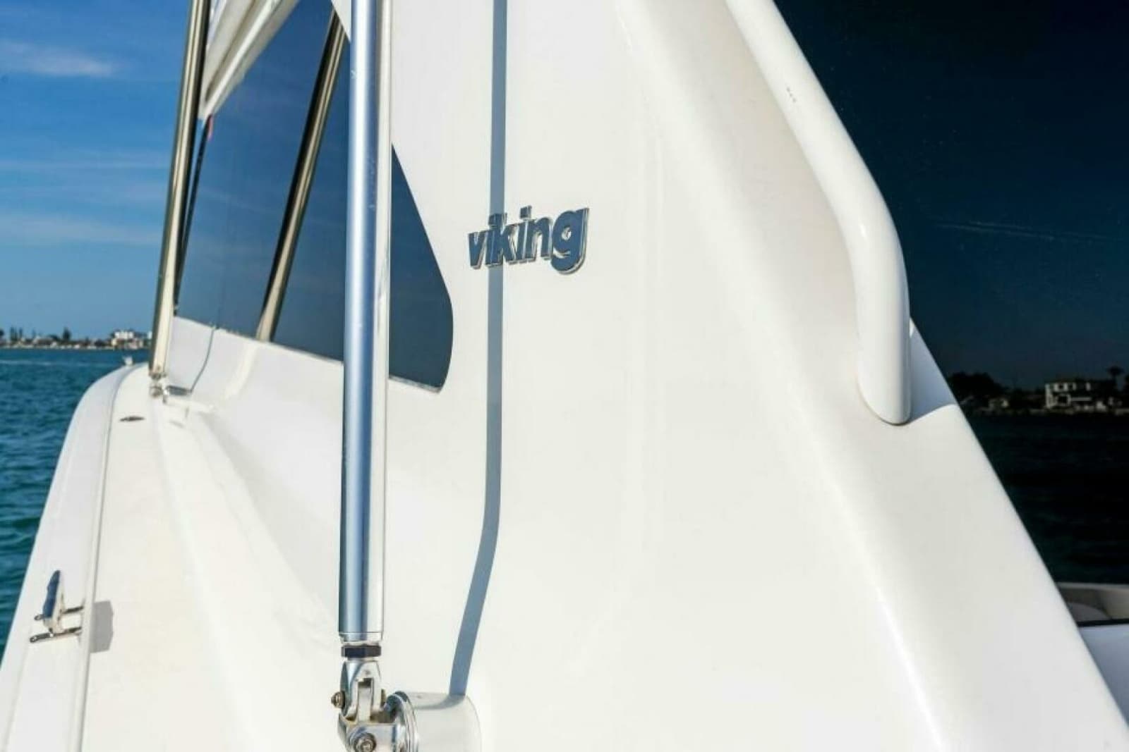 2003 Viking 48 Convertible