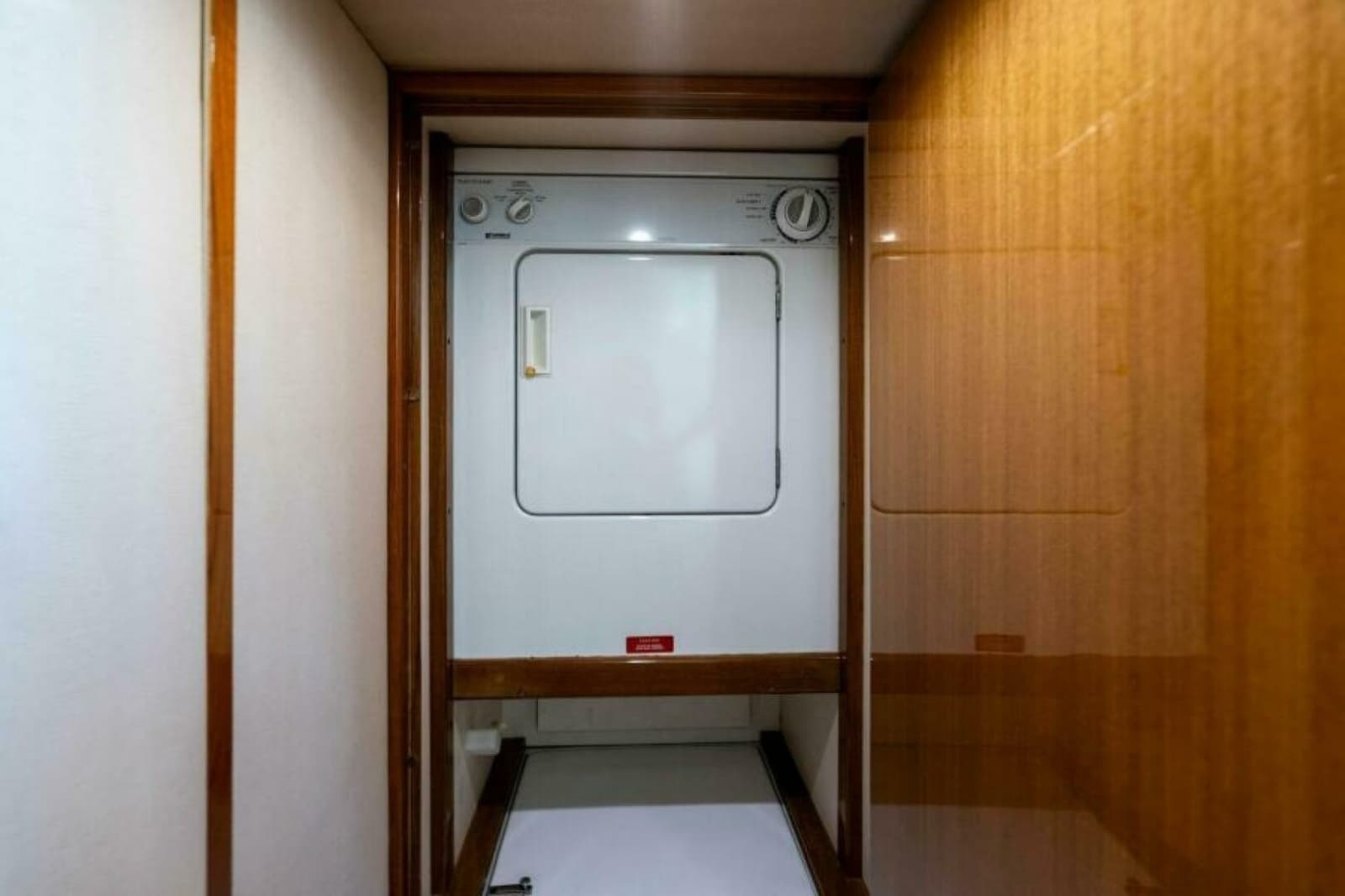 2003 Viking 48 Convertible