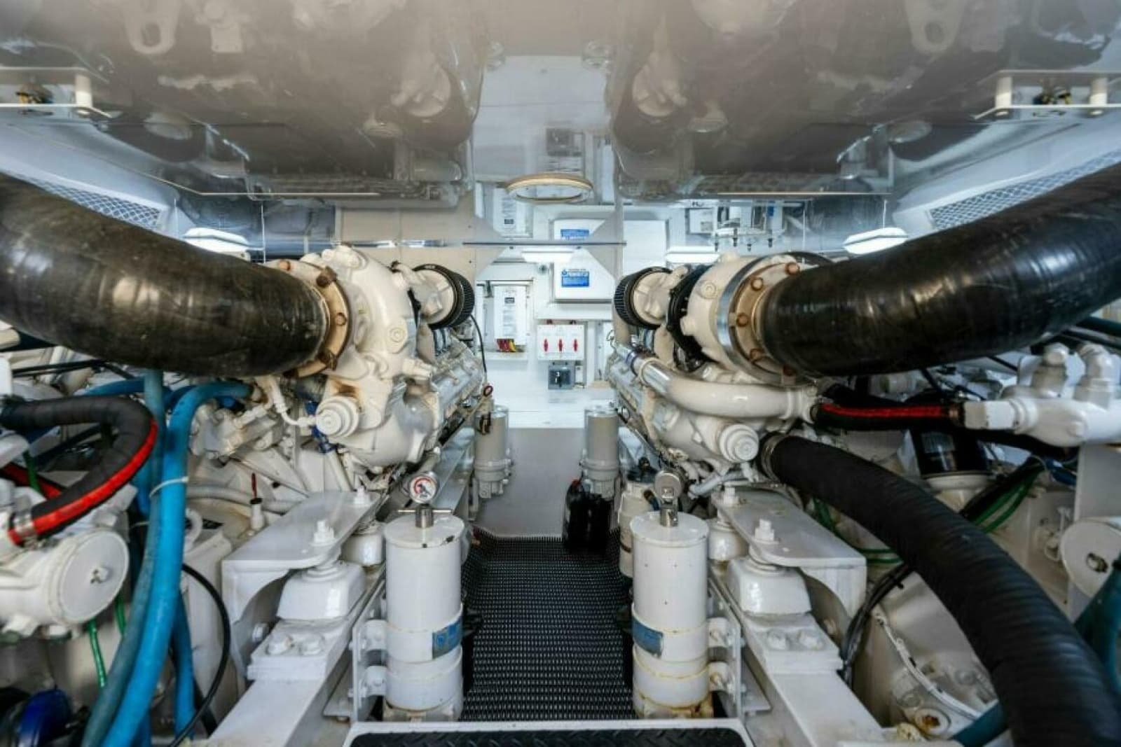 2003 Viking 48 Convertible