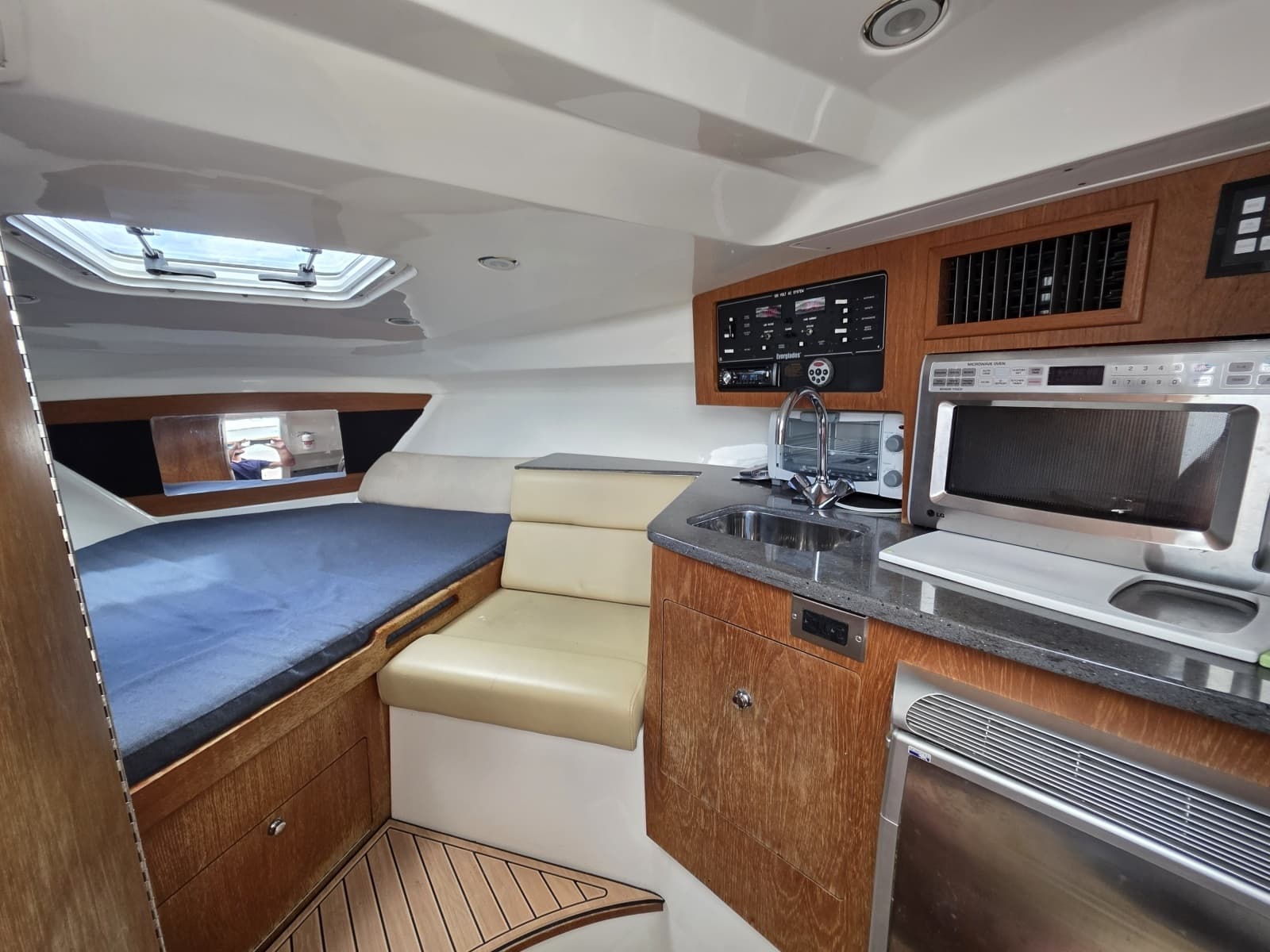 2008 Everglades 35LX