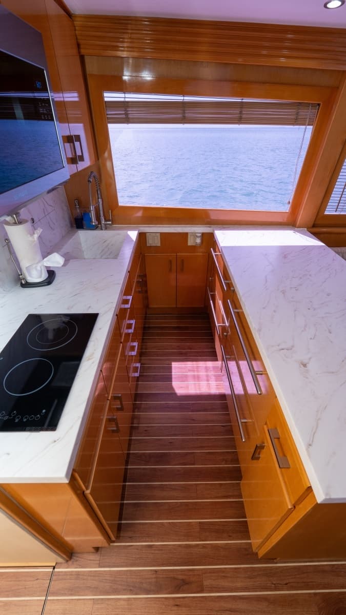 2000 Hatteras 50 Convertible