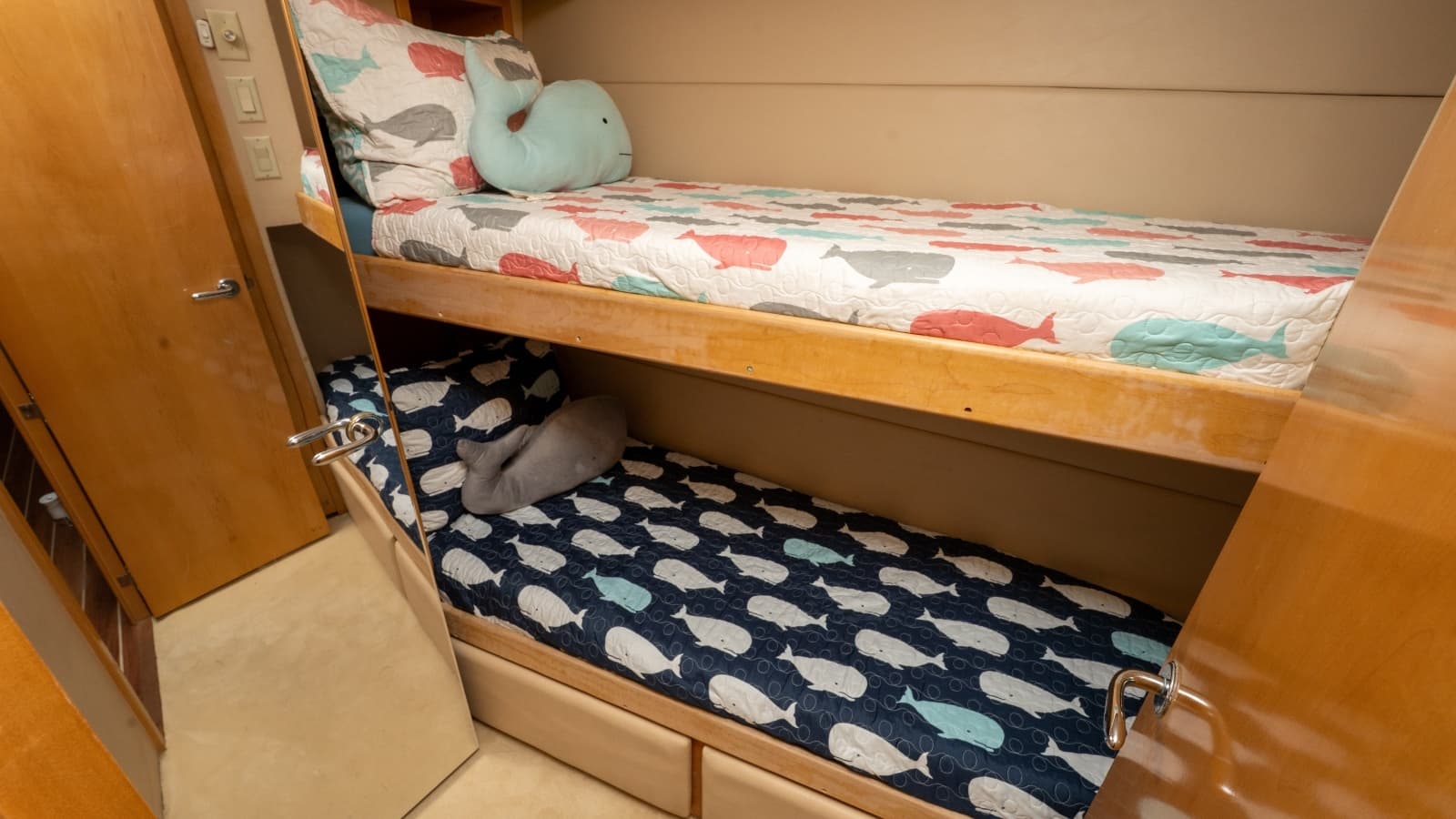 2000 Hatteras 50 Convertible