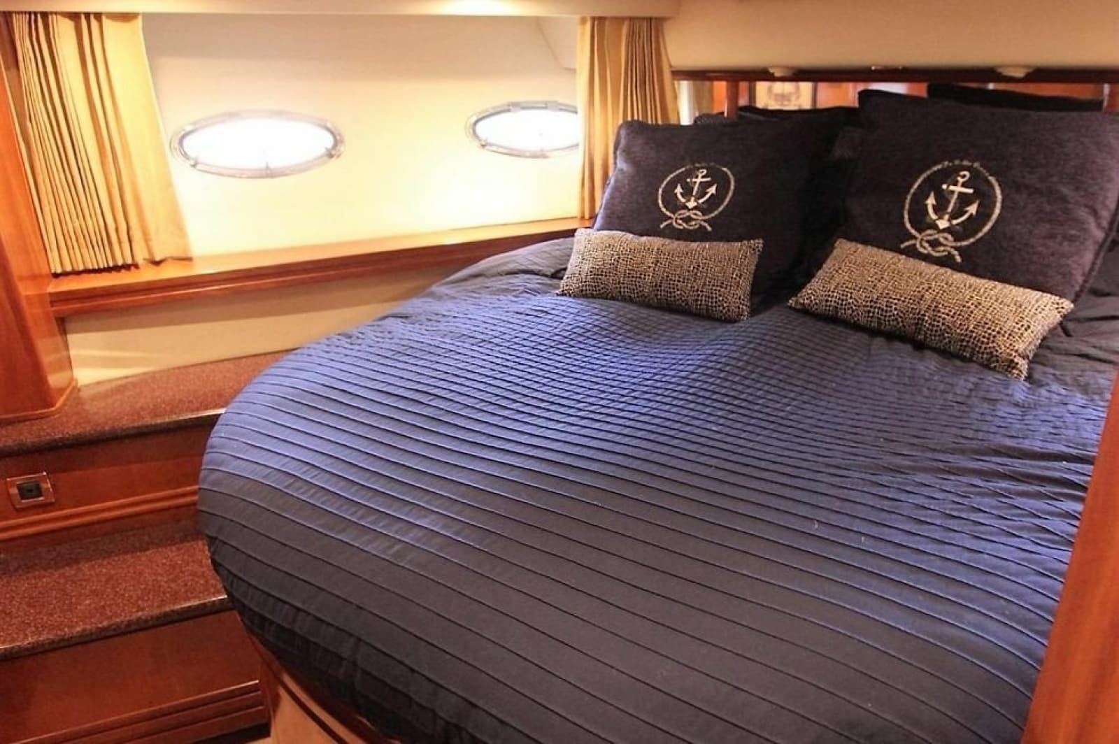 2001 Carver 570 Voyager Pilothouse