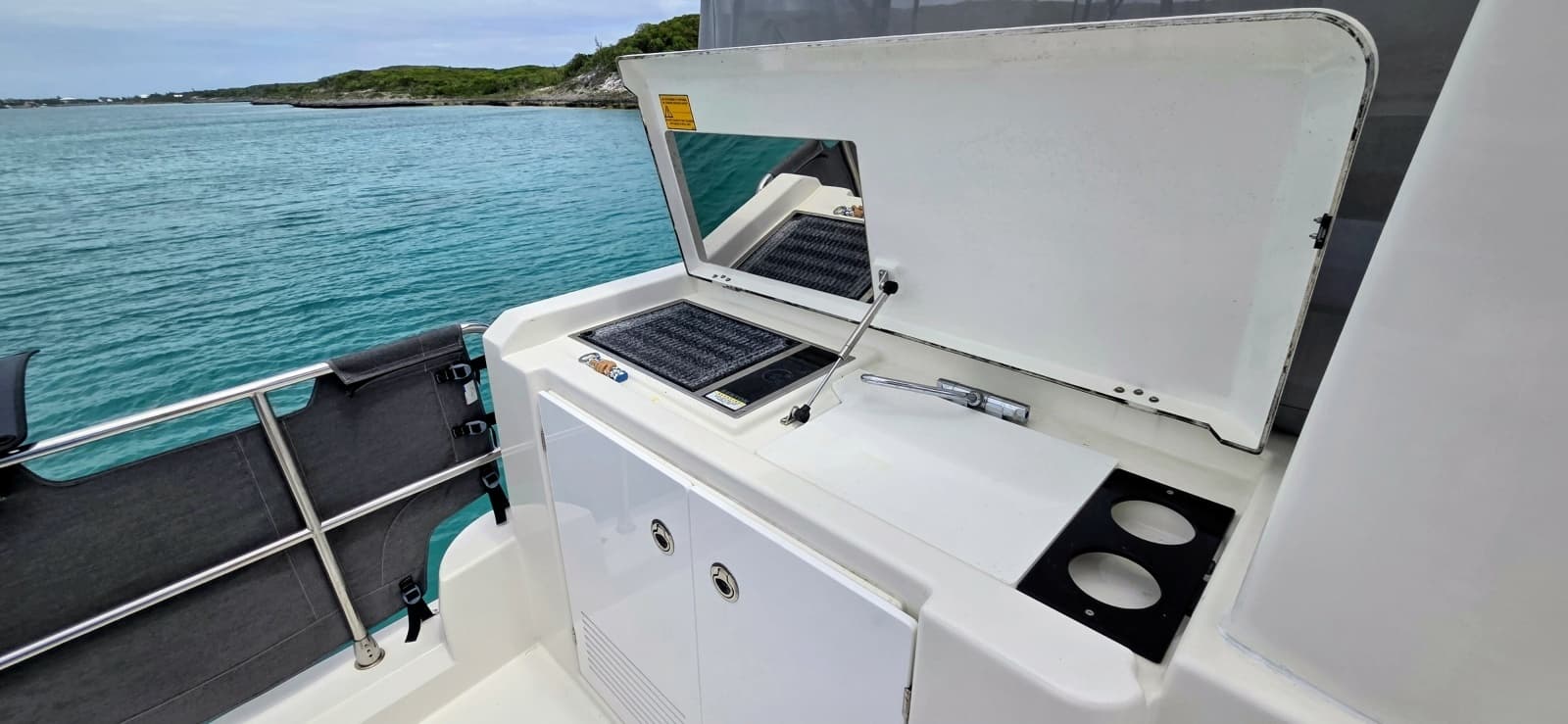 2022 Beneteau Swift Trawler 41 Fly