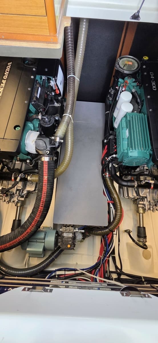 2022 Beneteau Swift Trawler 41 Fly