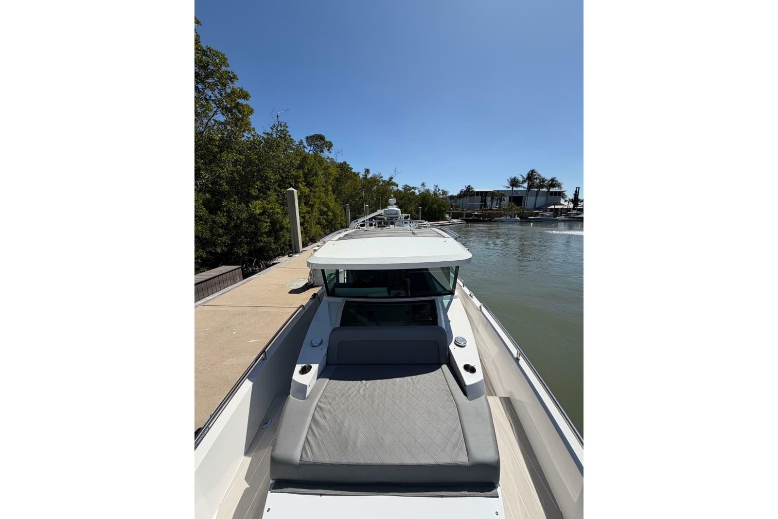 2018 Axopar 37 Cabin