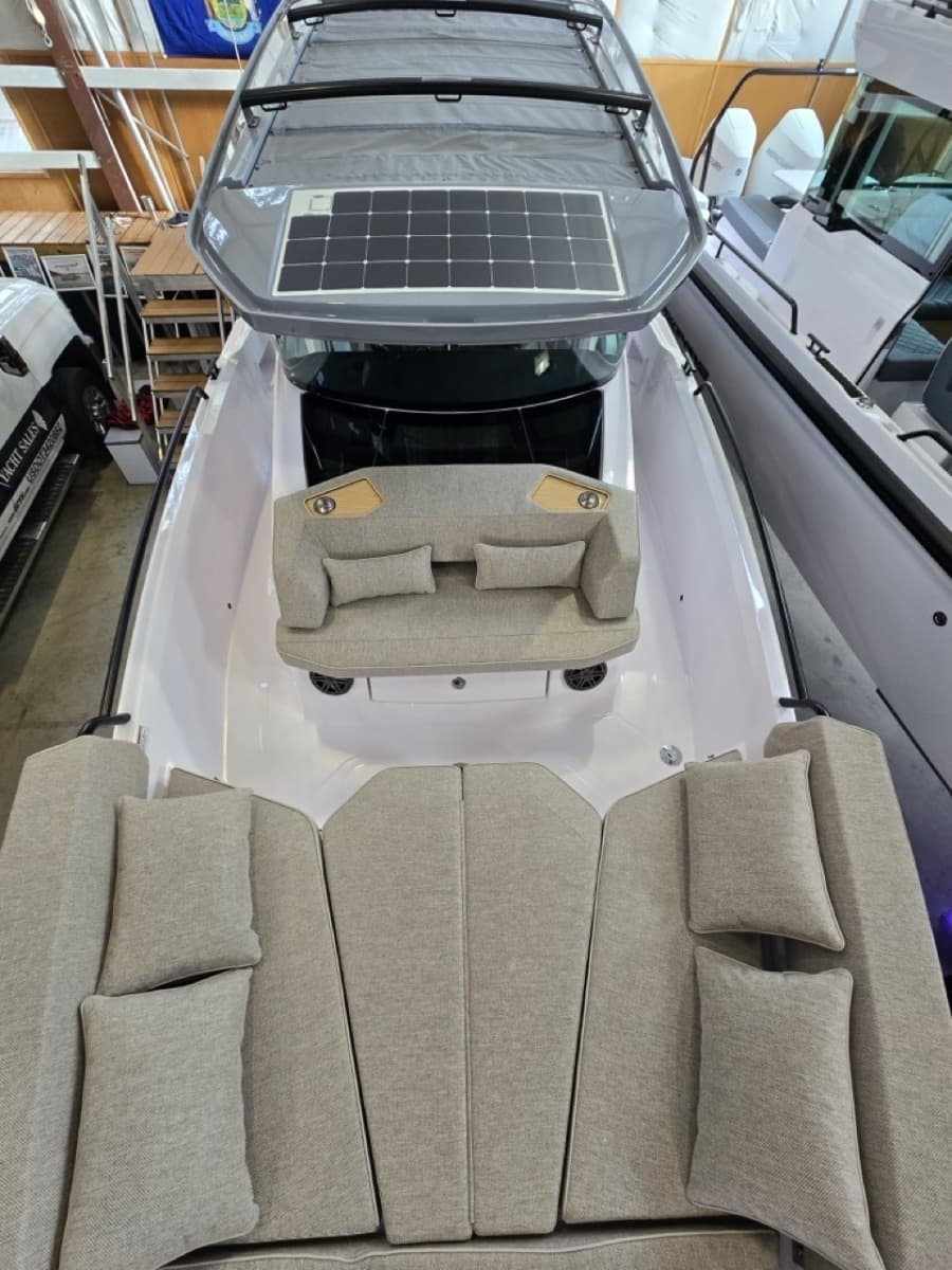 2026 Axopar Cross Cabin